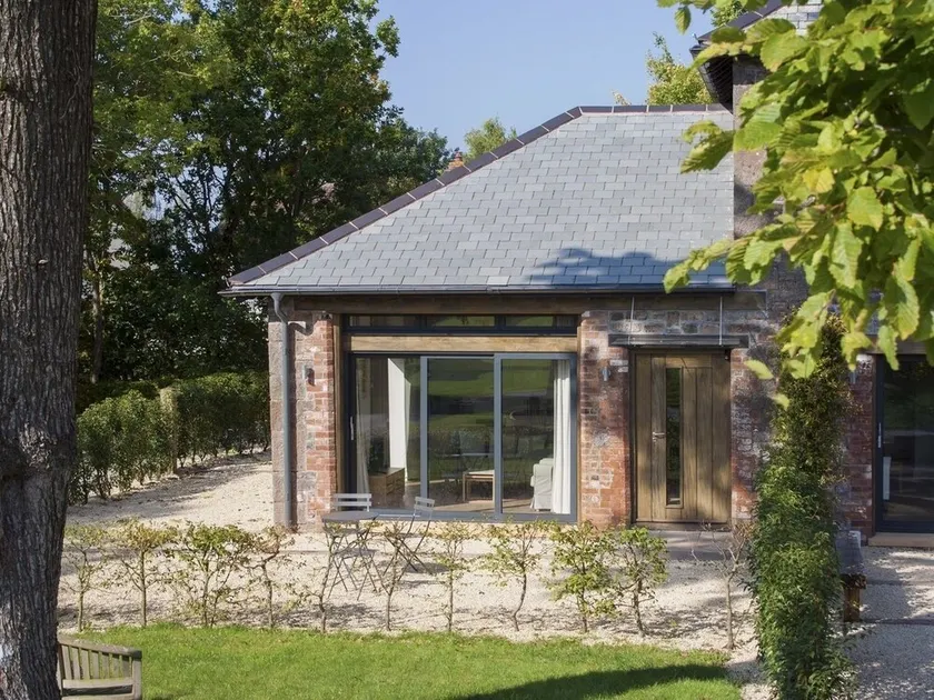 GROOMS COTTAGE, pet friendly, luxury holiday cottage in Talaton - Image 1