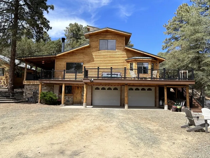 Beautiful Cabin in the historic town of Crown King - Image 1