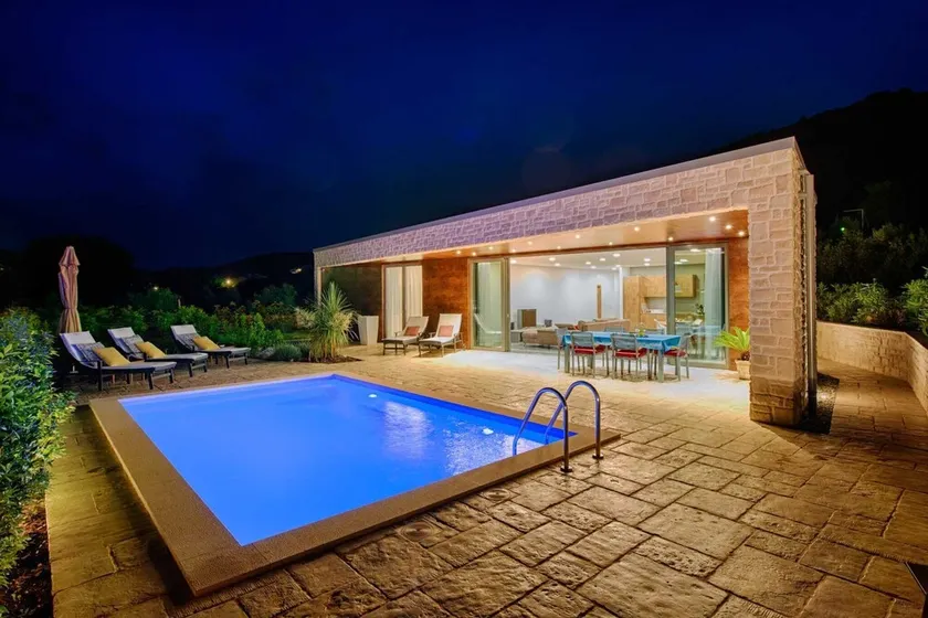 Frontline Korcula Villa | A Stones Throw to The Beach | Villa Korcula Bay View - Image 1