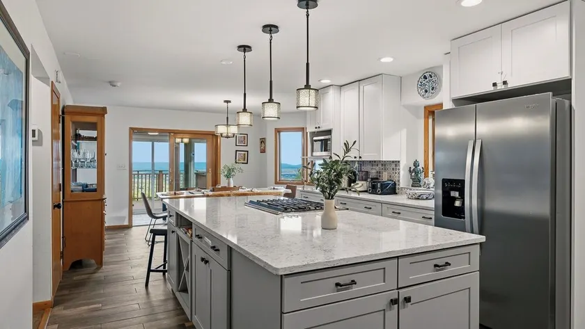 Stone Ridge by Avantstay Panoramic Views + Stargazing Firepit Game Room + Chef's Kitchen Near Hickory Run & Ski Resorts - Image 1