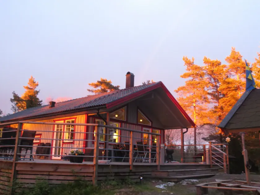 Fantastisk high-end Westcoast Cottage m / skov / natur / sø og tæt på øhav - Image 1