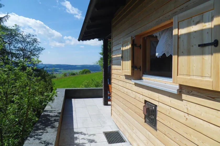 Blockhaus in Rinchnach mit Panoramablick - Image 1