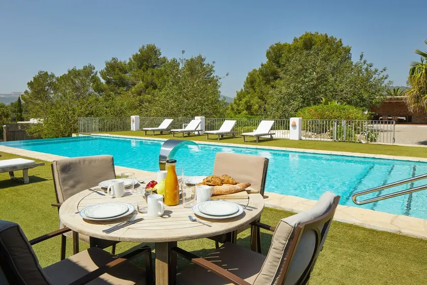 Villa Munt Blanc Ibiza - Image 1