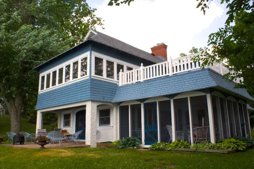 Aubenaubee Lodge of Historic East Shore - Image 1