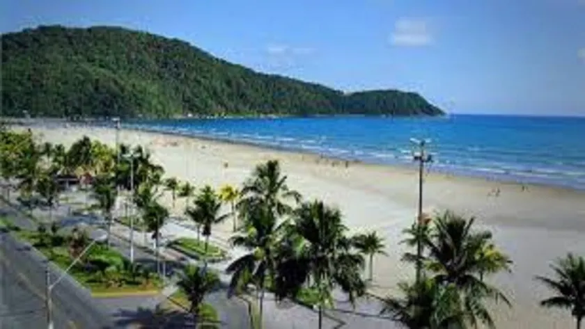 Praia Forte Walk - Praia Grande-SP Season - Image 1