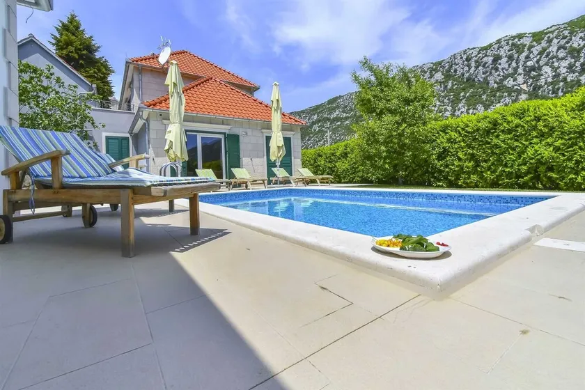 Villa affascinante e tranquilla di 3 camere da letto per 6 persone con piscina riscaldata - Image 1