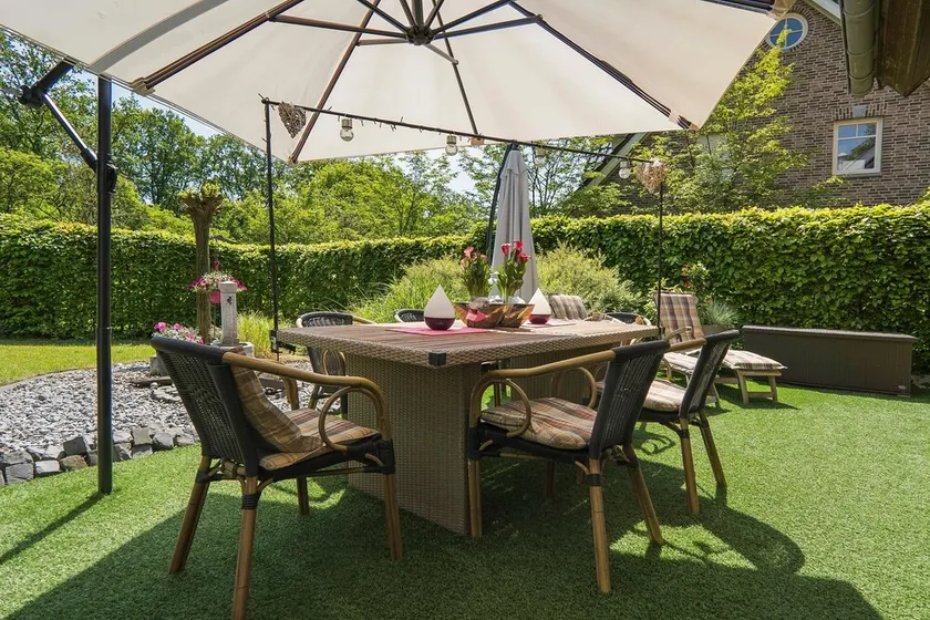 Appartamento \"Auf dem Eltenberg\" con giardino privato, 4 bagni e Wi-Fi - Image 1