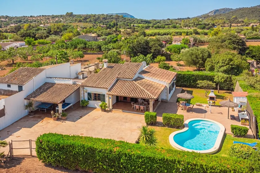 Finca Villa Tranquila en Pollensa mit Bergblick, Pool, Garten und WLAN - Image 1