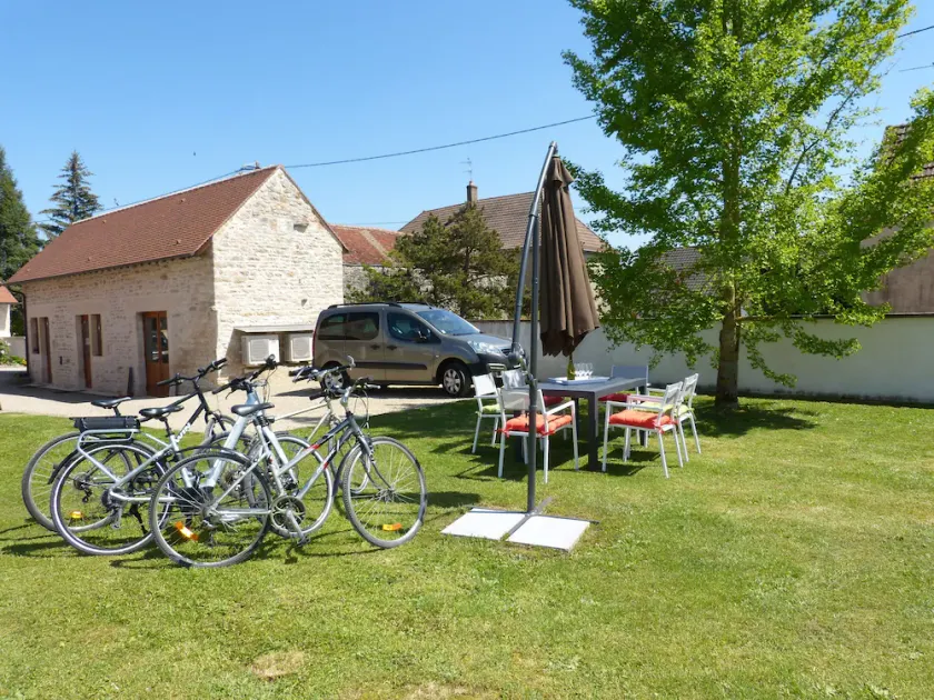 3-star Pommard gîte with air conditioning & garden for couples & families - Image 1