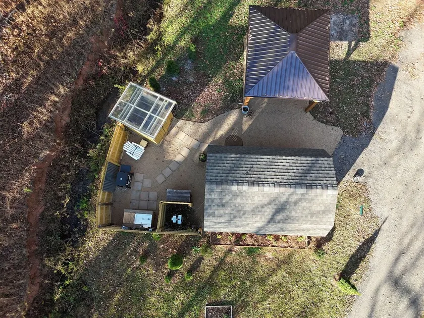 A perfect location for access to Greenville Counties best outdoor activities!  - Image 1