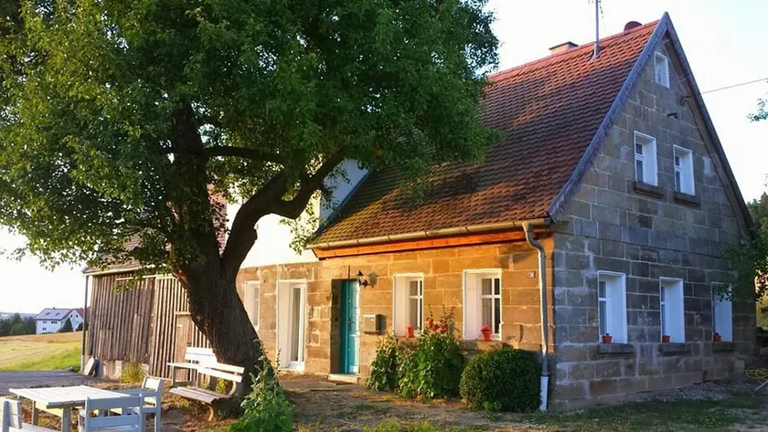 Das Bauernhaus wurde von Grund auf renoviert bei Beibehaltung alter Bausubstanz. - Image 1