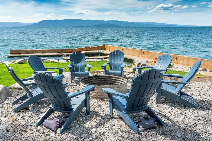 Private waterfront access to Flathead Lake w/private boat dock & wood stove - Lakeshore Lodge - Image 1