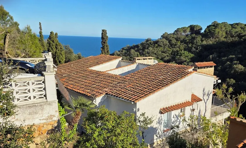 Hus Tossa de Mar Ocean View Pool Internet 75 km Barcelona Costa Brava - Image 1
