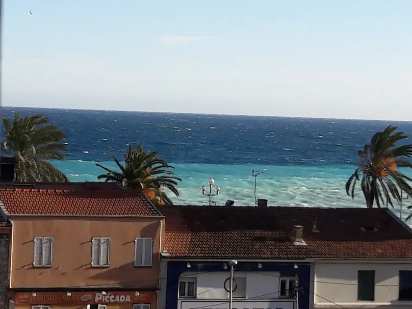 BORD DE MER - TERRASSE - CLIMATISATION - Image 1