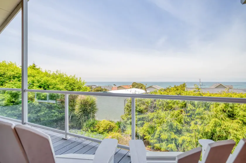 Pretty Roads End Ocean-View Home mit Bonusraum - Image 1