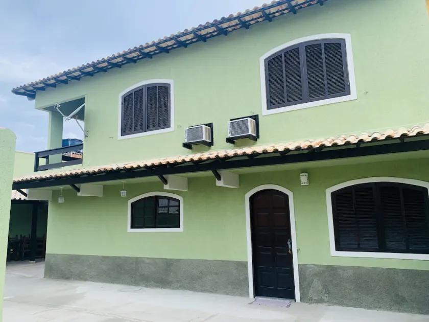 4 bedrooms, with air conditioning, barbecue, and payment in 12 installments by credit card. - Image 1