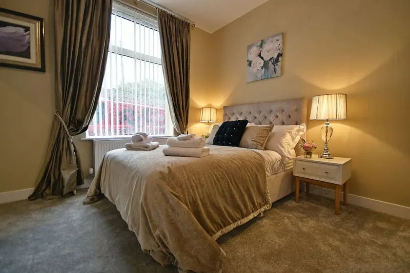 The Florence Suite at Moat House Rawtenstall - Image 1