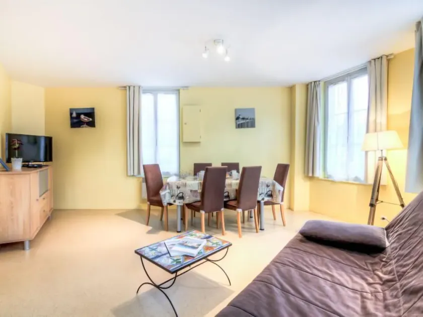Apartment Orléans by Interhome - Image 1