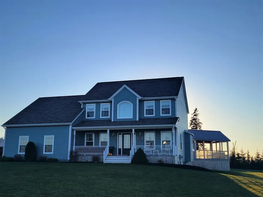 King's Landing - Water View Home with heated pool, quiet area, centrally located - Image 1