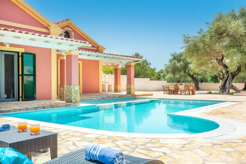 Beach Villa Joanna - Maison De Luxe en bord de mer à Corfou, Grèce - Image 1