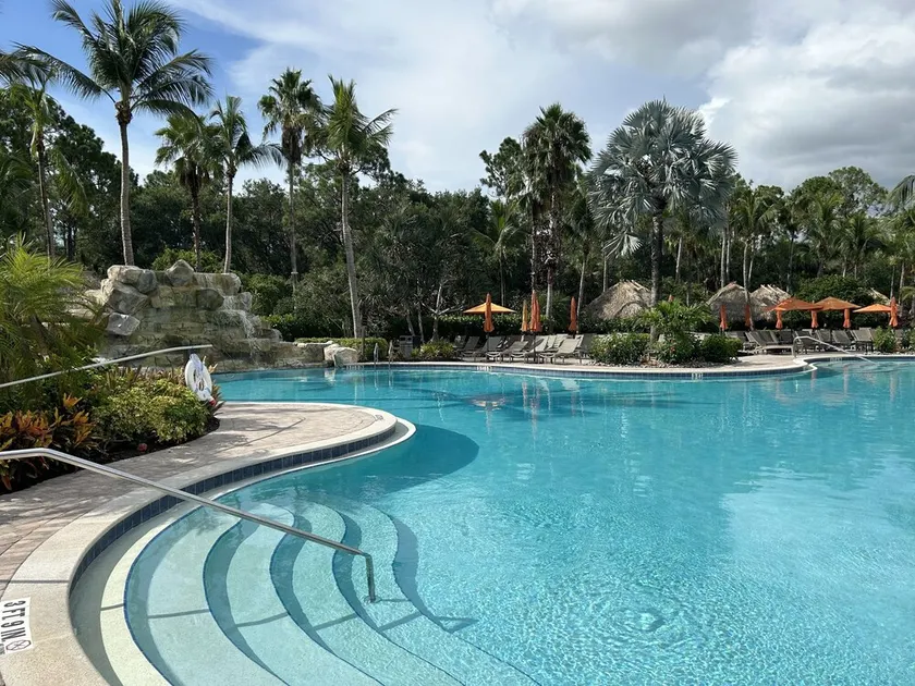A Must Stay!!  Such a great location in beautiful Naples. Come see for yourself! - Image 1