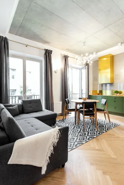 Two Bedroom Two Bathroom Apartment with Parking - Image 1
