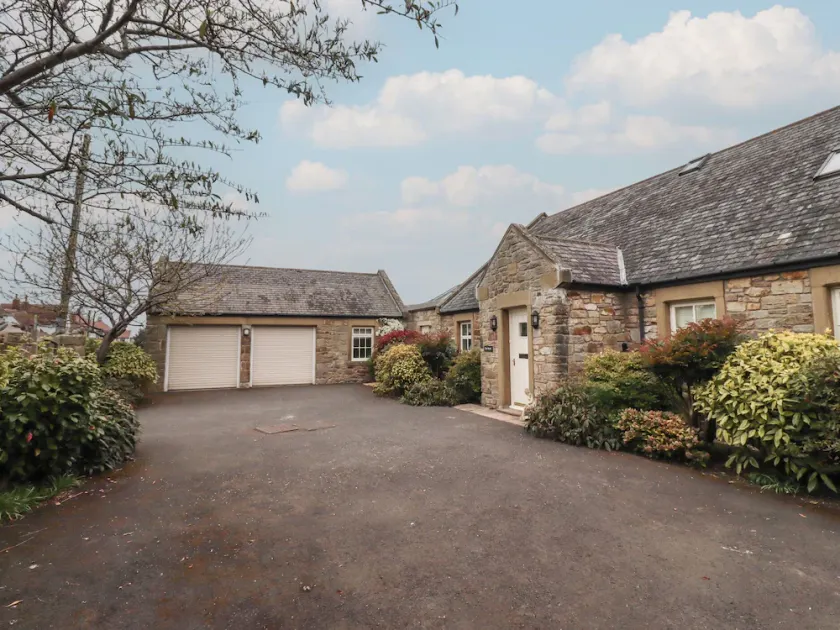 THE WYND, family friendly, country holiday cottage in Bamburgh - Image 1