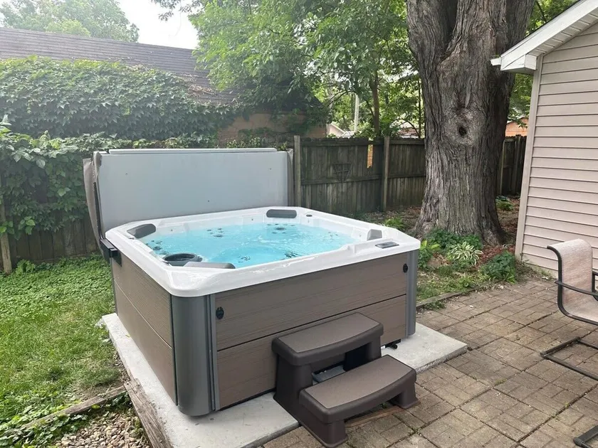 The Gathering House — Hot Tub | Arcade Attic | Fenced Yard | Sleeps 10 - Image 1