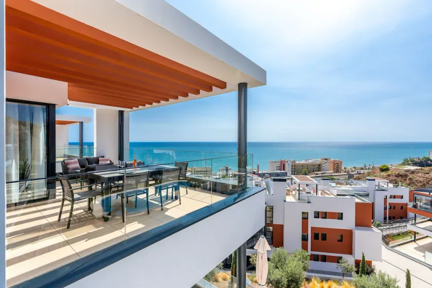 Penthouse Middle Views - Image 1