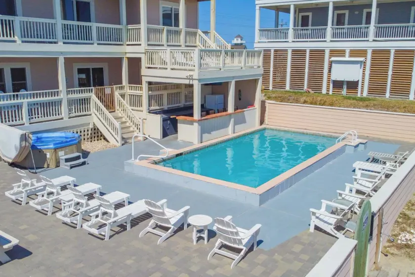 Oceanfront Dream Island Vacation-Pool, Hot Tub, Theatre & Game RMS, Hundvänlig - Image 1