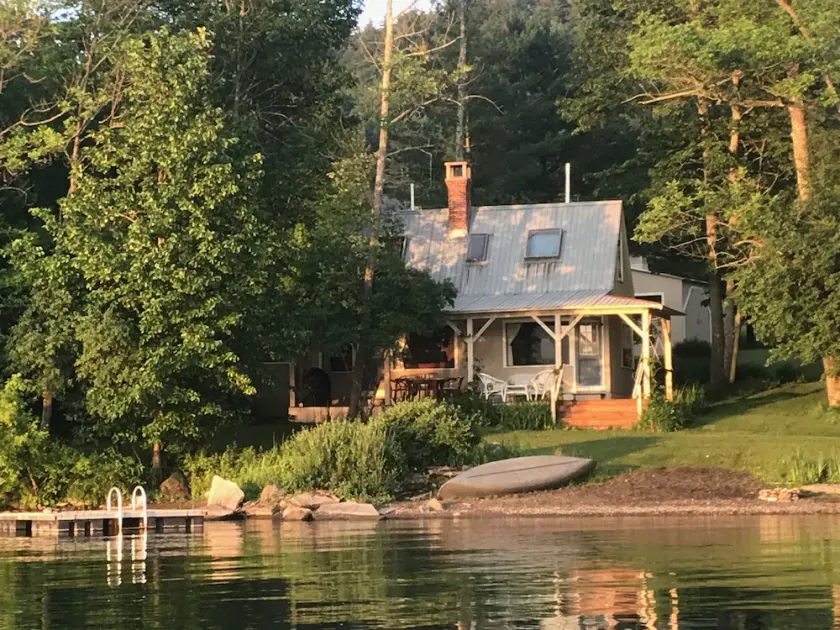 Hawk Nest - Lakefront  - Beach - Sunsets - Fire Ring! - Image 1