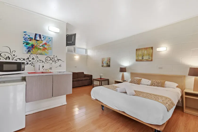 Gazebo Motor Inn Room 9 - Camera Motel accogliente vicino a Murray - Image 1