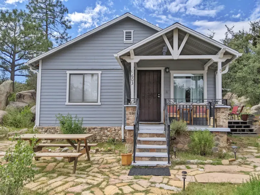 Sam Hill's Cottage dans le quartier historique de Prescott - Image 1
