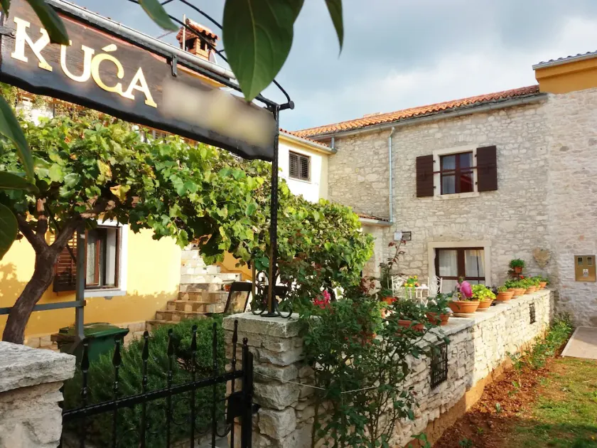 Casa di vacanza Sandra, (16342), Vodnjan, hr - Image 1
