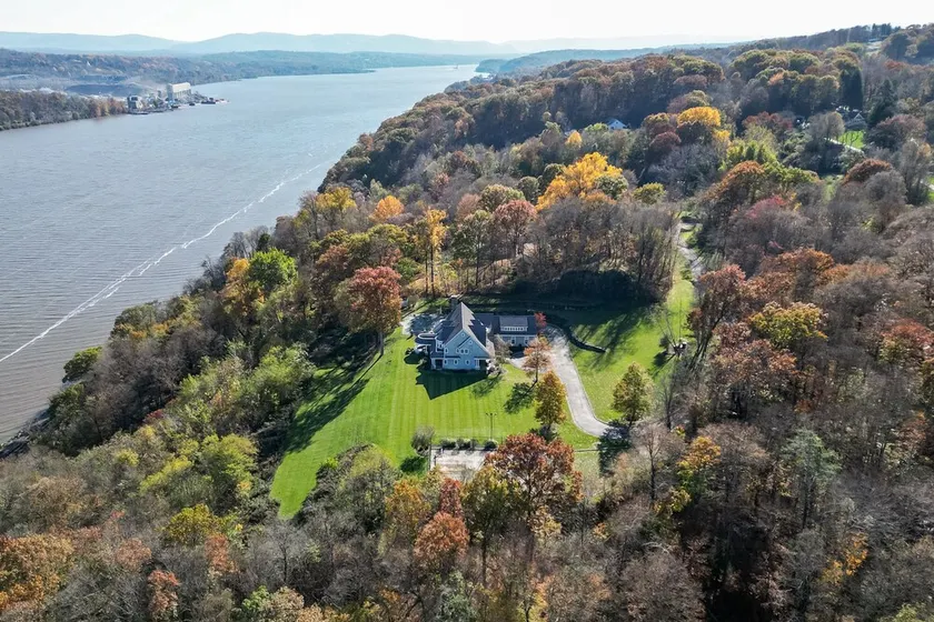 Hamptons on the Hudson: Pool, SPA, BBQ, Views! - Image 1