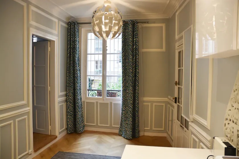 Brand new chic 30 m2 for 4, quite, in the best part of the hypest 9th district - Image 1