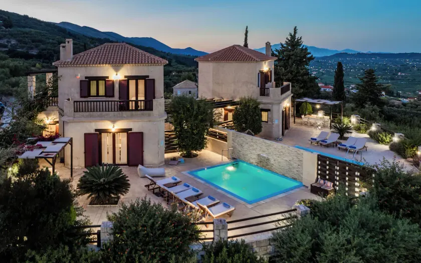Amorosa Villas - Image 1