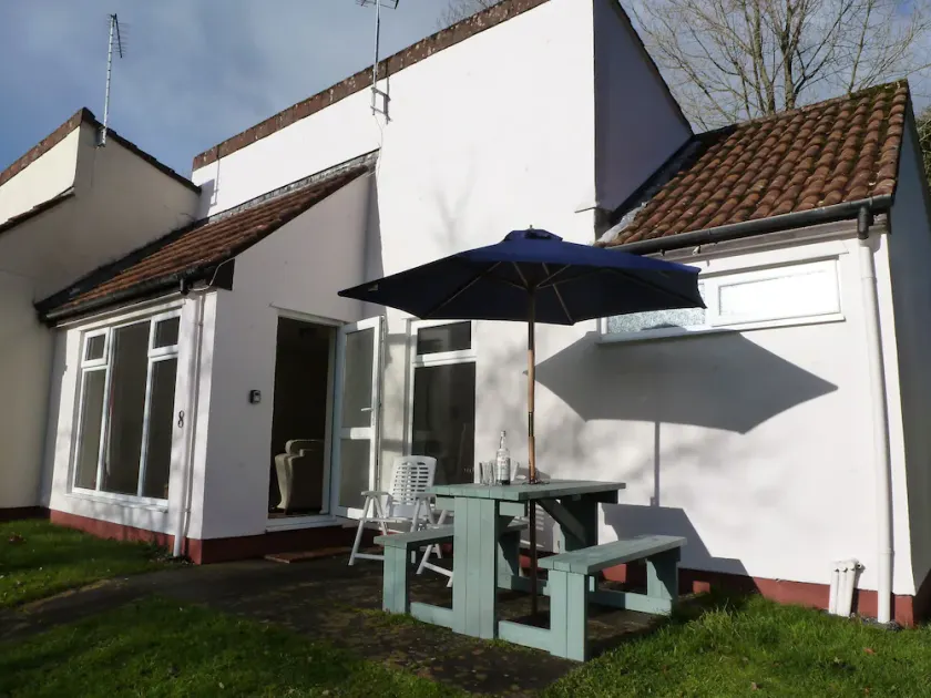 Ferienhaus mit unbegrenztem WLAN, Gemeinschaftspools, keine Haustiere - Image 1