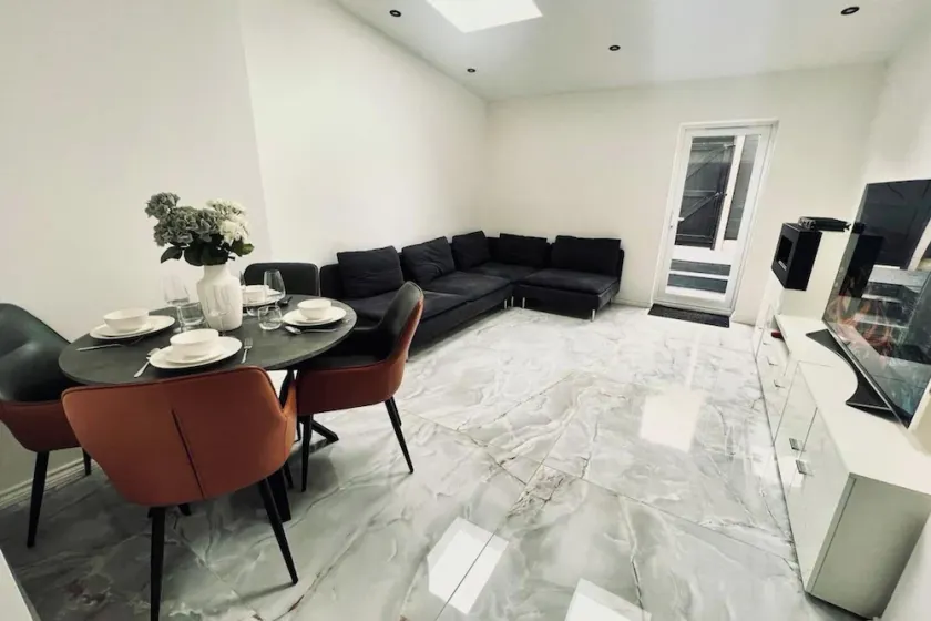 Casa con 5 camere da letto per 10 persone - Image 1