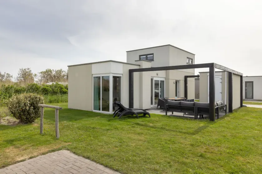 Moderne hytte nזr stranden - Image 1