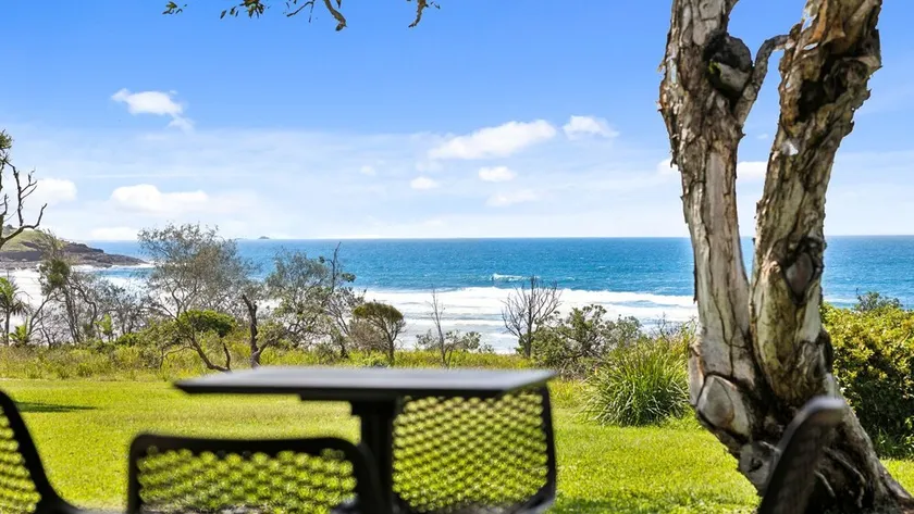 Surf Shack Arrawarra Headland - Image 1