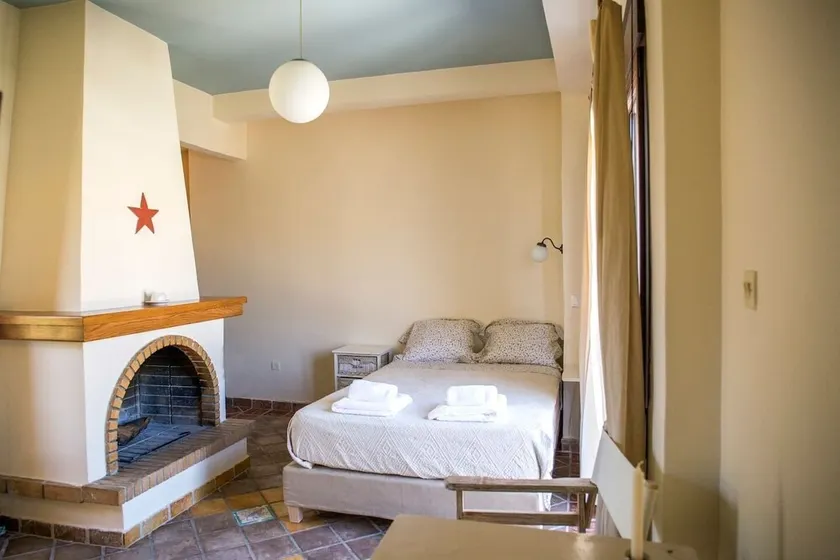 Studio ensoleillé au dernier étage / excellente vue sur Athènes - Image 1