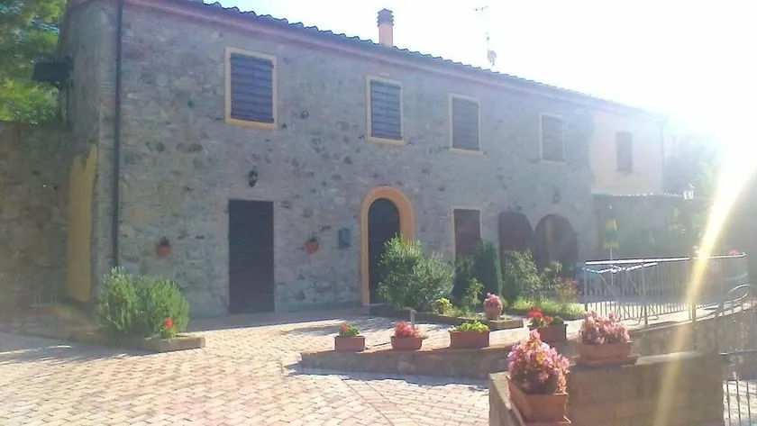 Apartment in Ancient Borgo Le Querce - Image 1