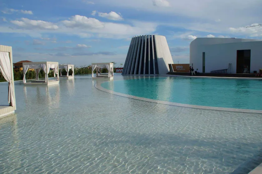 YOO NORDELTA von PHILIP STARCK LUXE CONDO - Image 1