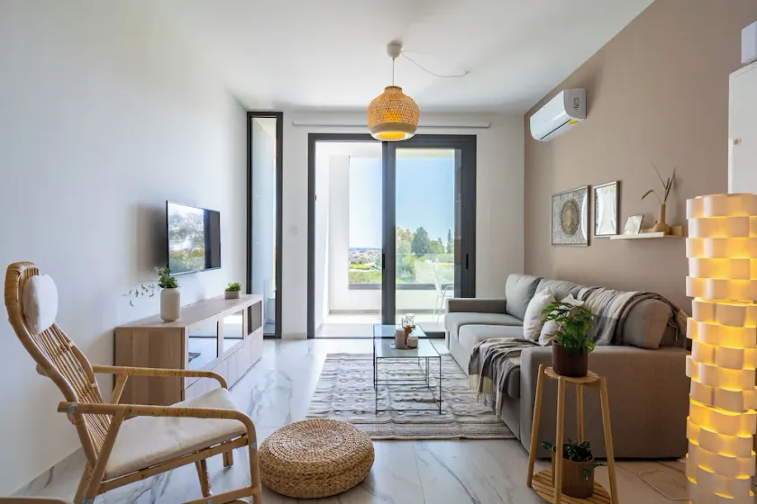 Ivory 1-BR Apt. & Balcony in Aradipou - Image 1