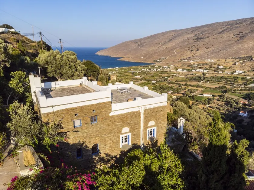 ANEZAS MANSION (casa a torre tradizionale in pietra isola di Andros-Grecia) - Image 1