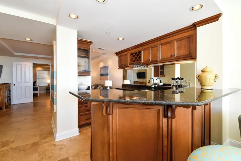 Two-story penthouse w/two private balconies! Majestic Sun 1106A - Image 1