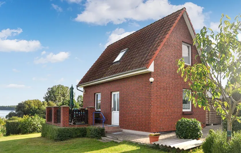 1 bedroom pet friendly home in Carpin - Image 1