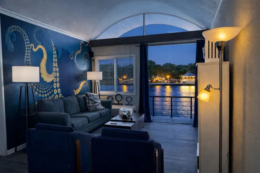 Couples Waterfront Condo Saugatuck Kayak-Beach-hike-kayak  Outdoor Heated Pool - Image 1
