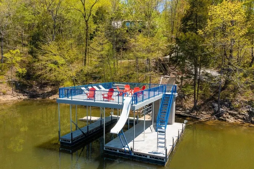 'Rockwater' Privacy, Huge Great Room, Double Deck Dock, Hot Tub, Billiards. - Image 1